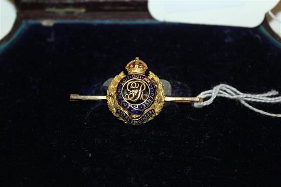 15ct gold and enamel Royal Engineers sweetheart brooch, cased